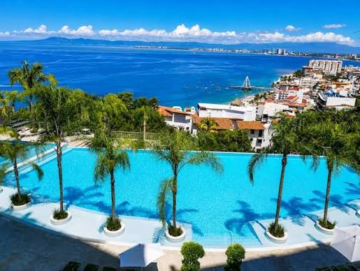 Panoramic view of the Bay of Banderas from a Paramount Bay terrace in Amapas